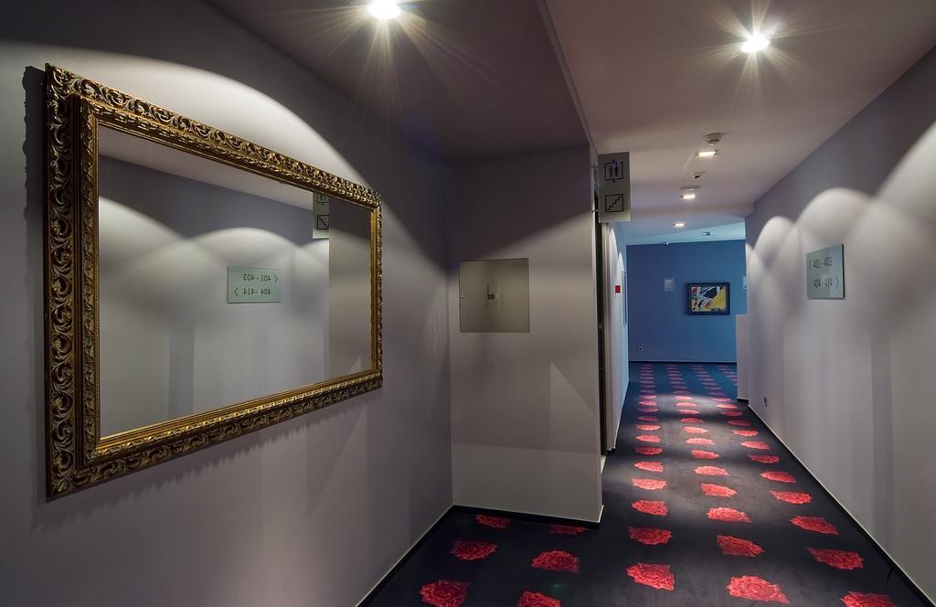 Nobel Design Hotel Belgrado Esterno foto